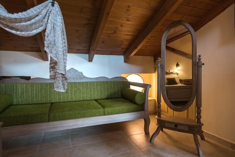 Hamam Oriental Suites — Hotel rooms in Rethymnon