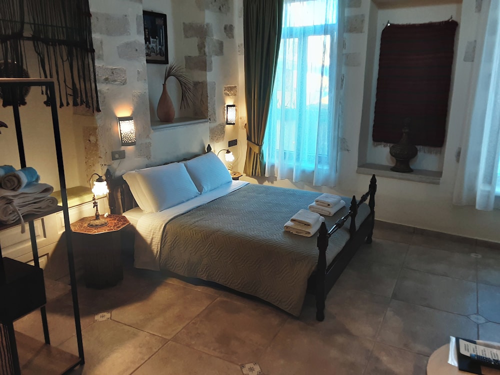 Hamam Oriental Suites — Hotel rooms in Rethymnon