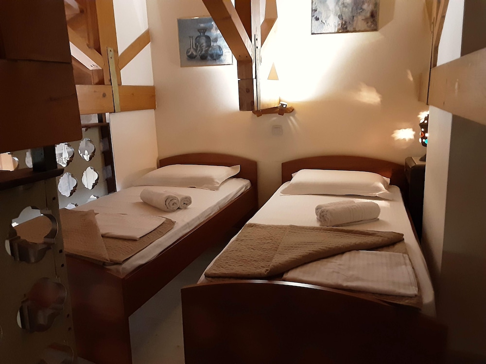 Hamam Oriental Suites — Hotel rooms in Rethymnon