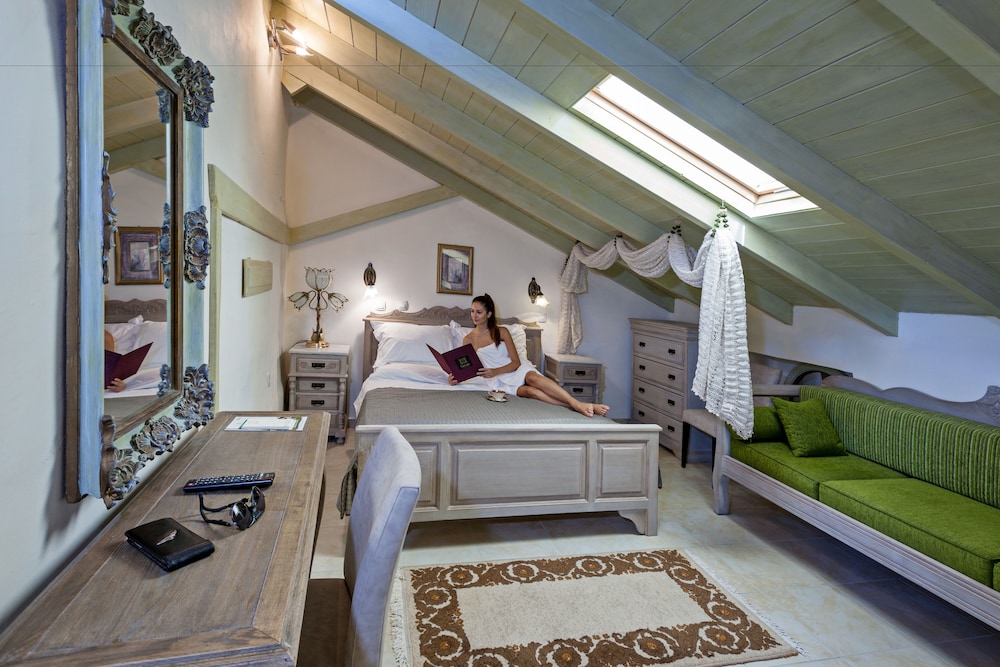 Hamam Oriental Suites — Hotel rooms in Rethymnon