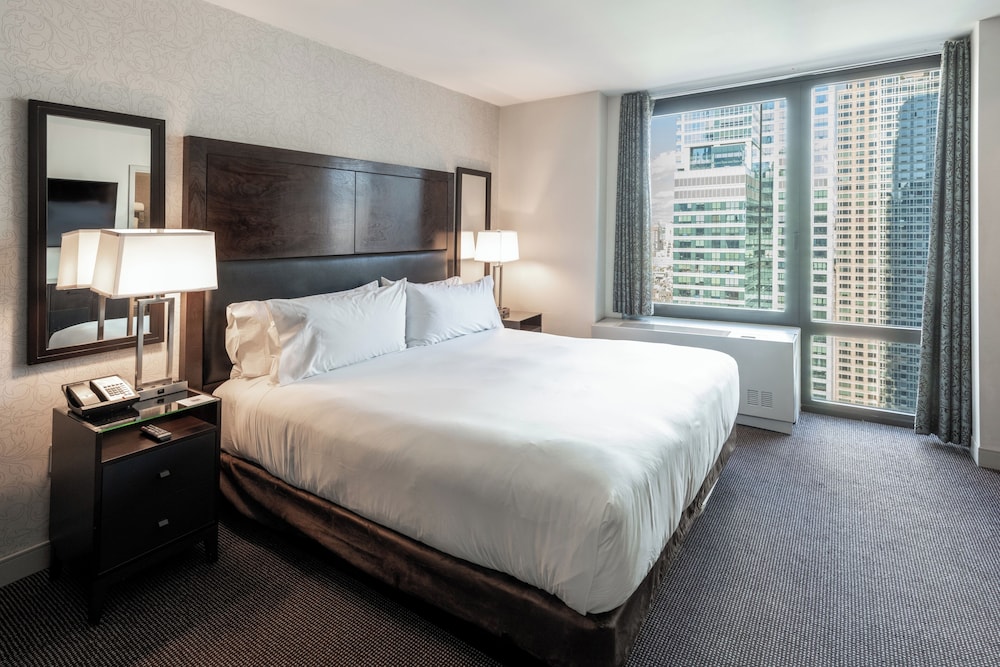 Distrikt Hotel New York City, Tapestry Collection by Hilton — Hotel rooms in New York City, New York State