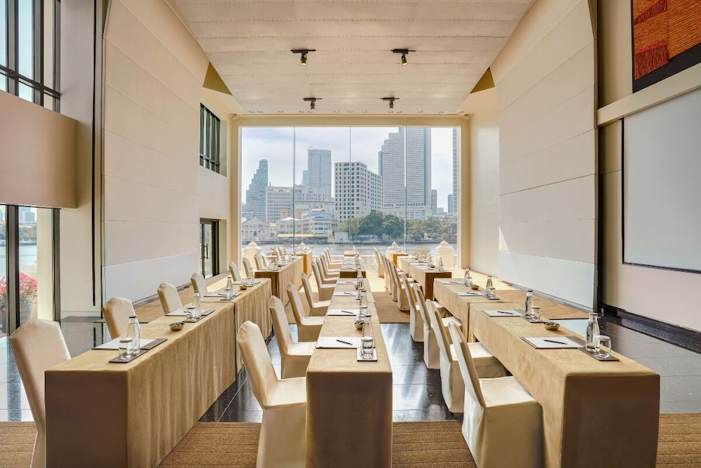 The Peninsula Bangkok — Restaurant & bars in Bangkok, Bangkok