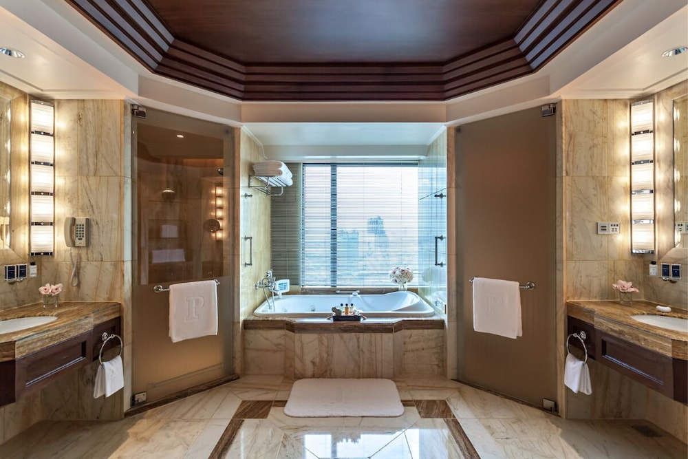 The Peninsula Bangkok — Hotel rooms in Bangkok, Bangkok