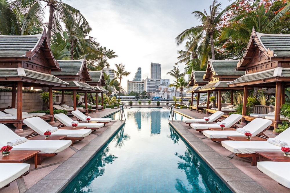 The Peninsula Bangkok — Swimming pool in Bangkok, Bangkok