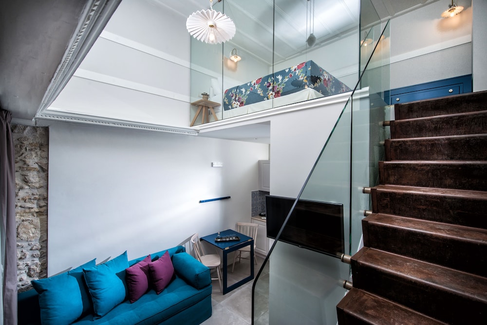 Veneziano Hotel — Hotel rooms in Heraklion