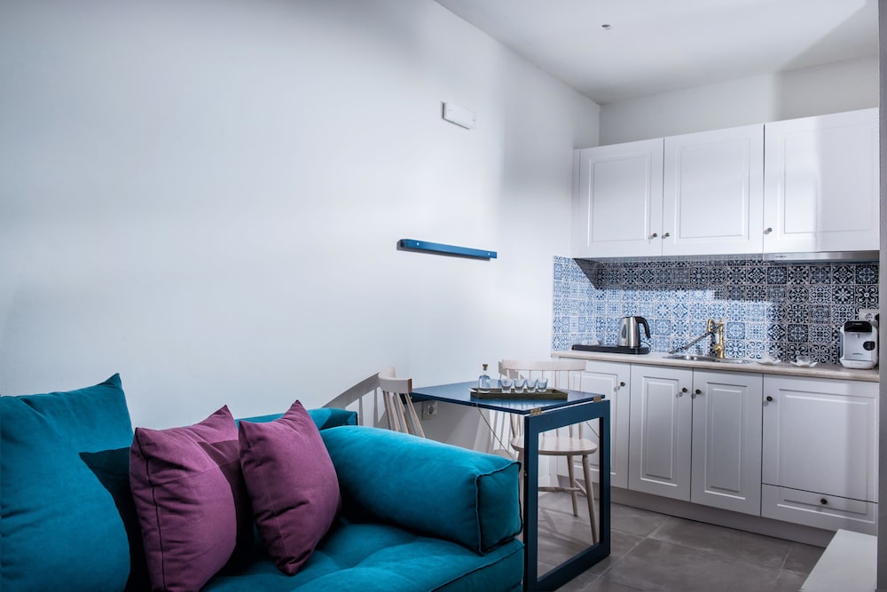 Veneziano Hotel — Hotel rooms in Heraklion