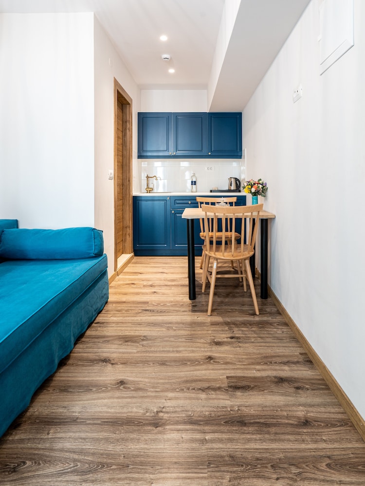 Veneziano Hotel — Hotel rooms in Heraklion