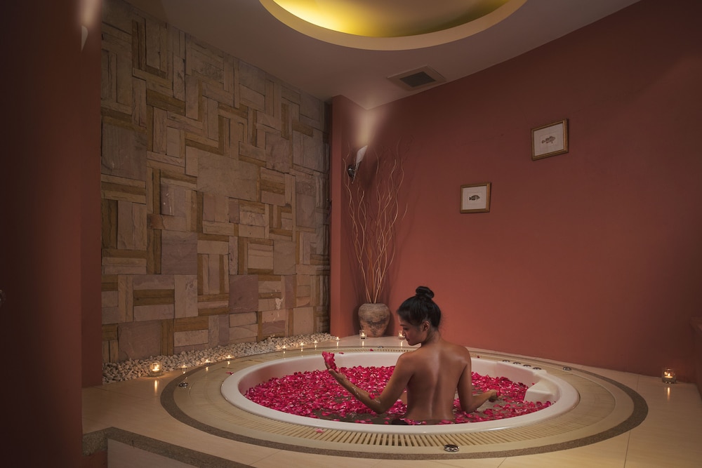 Prince Palace Hotel Bangkok — Spa in Bangkok, Bangkok