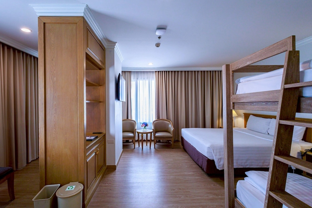 Prince Palace Hotel Bangkok — Hotel rooms in Bangkok, Bangkok