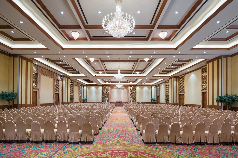 Prince Palace Hotel Bangkok — Hotel building in Bangkok, Bangkok