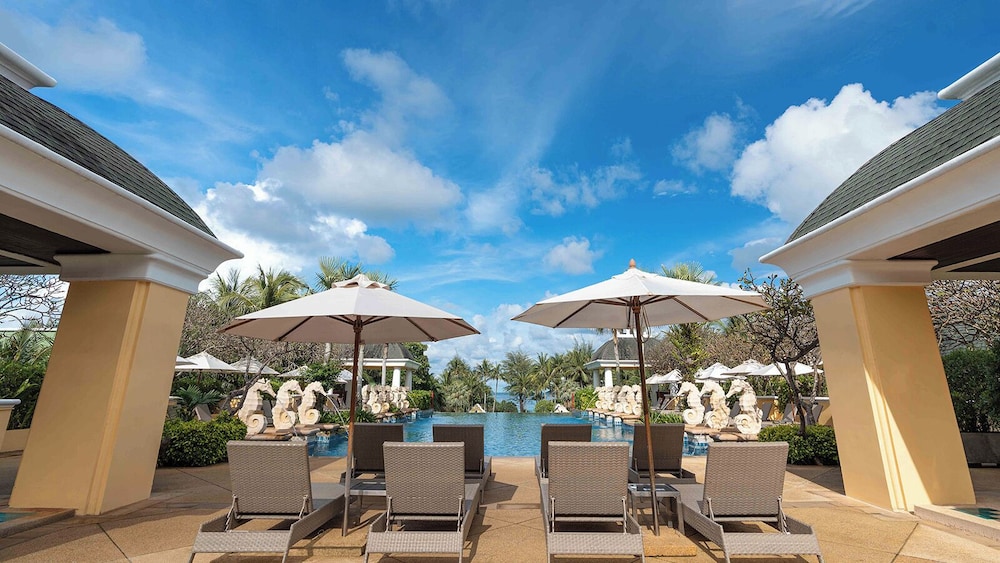Phuket Graceland Resort And Spa — Swimming pool in Patong Beach, Phuket Province