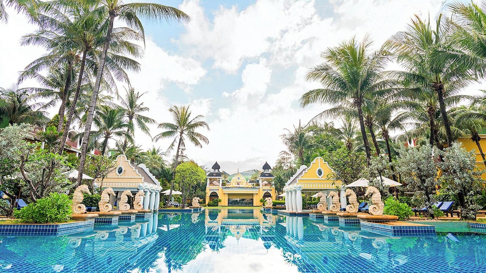 Phuket Graceland Resort And Spa — Swimming pool in Patong Beach, Phuket Province