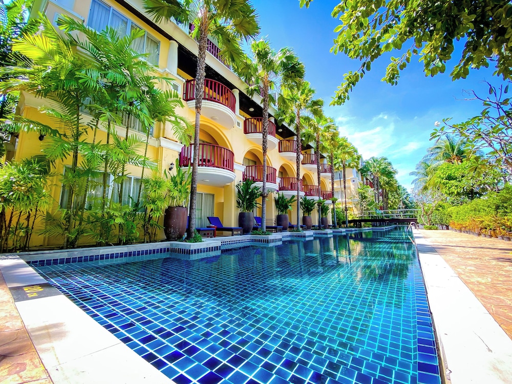Phuket Graceland Resort And Spa — Main photo in Patong Beach, Phuket Province