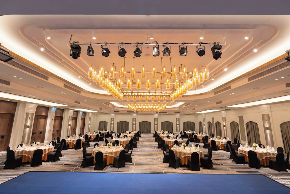 Phuket Graceland Resort And Spa — Restaurant & bars in Patong Beach, Phuket Province