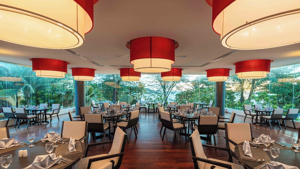 Phuket Graceland Resort And Spa — Restaurant & bars in Patong Beach, Phuket Province