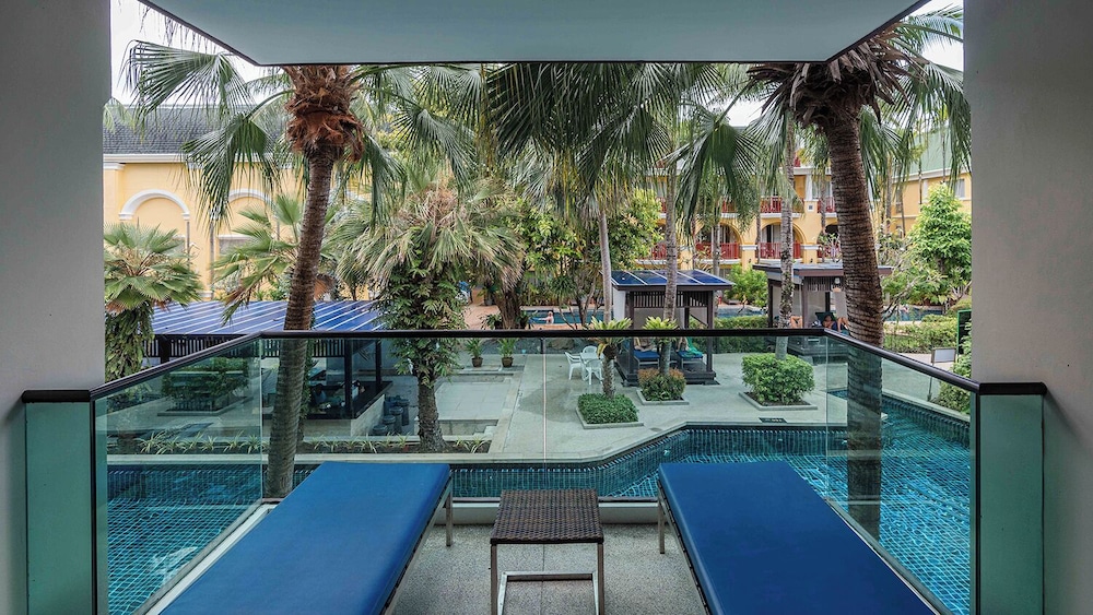 Phuket Graceland Resort And Spa — Hotel rooms in Patong Beach, Phuket Province