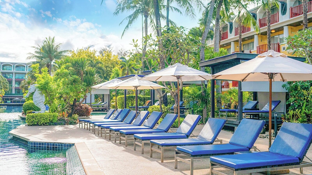 Phuket Graceland Resort And Spa — Swimming pool in Patong Beach, Phuket Province