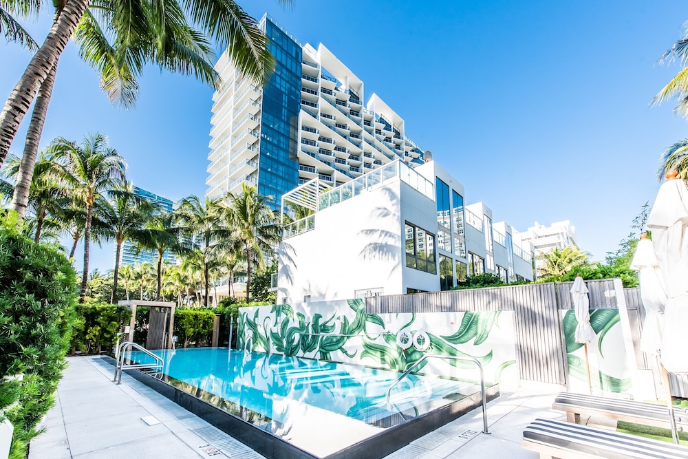 W South Beach — Swimming pool in Miami, Florida