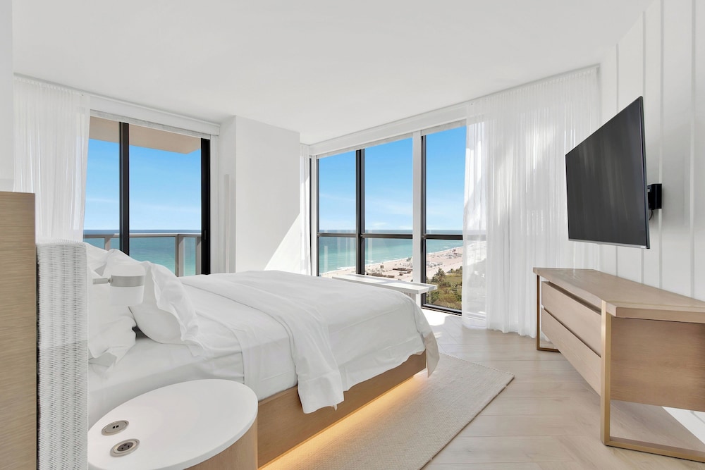 W South Beach — Hotel rooms in Miami, Florida