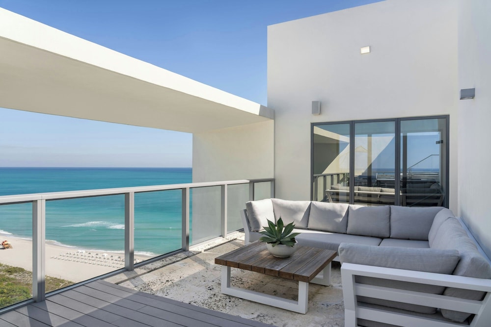 W South Beach — Beach in Miami, Florida