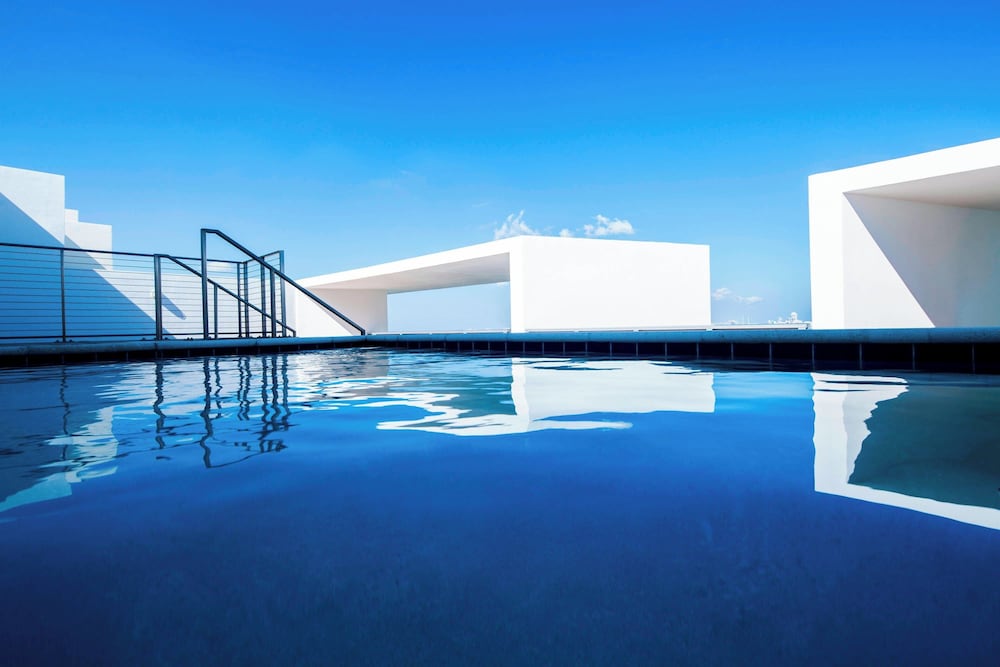 W South Beach — Swimming pool in Miami, Florida