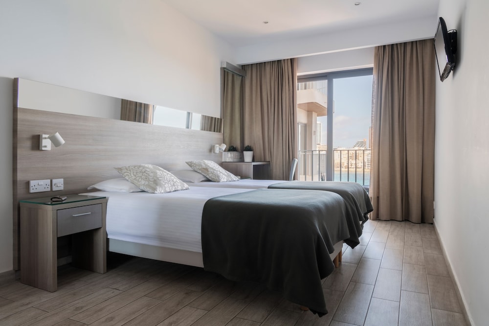 Plaza Regency Hotels — Hotel rooms in Sliema, Malta Island