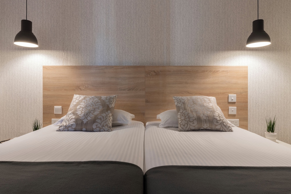 Plaza Regency Hotels — Hotel rooms in Sliema, Malta Island