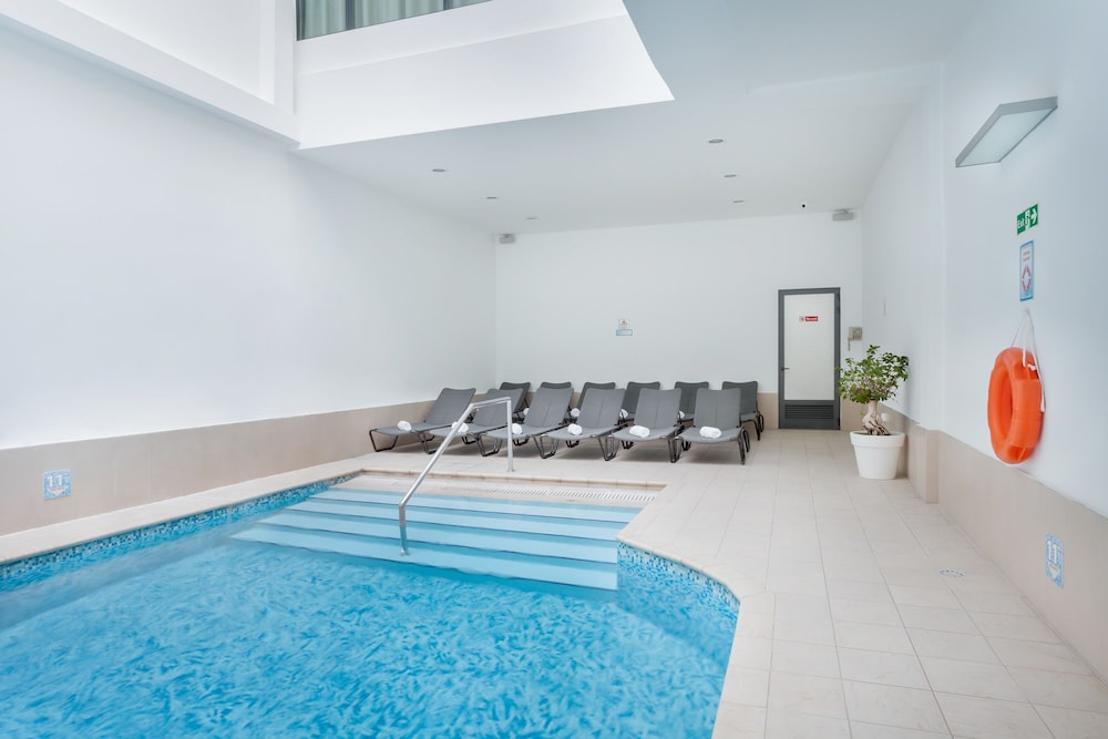 Plaza Regency Hotels — Swimming pool in Sliema, Malta Island