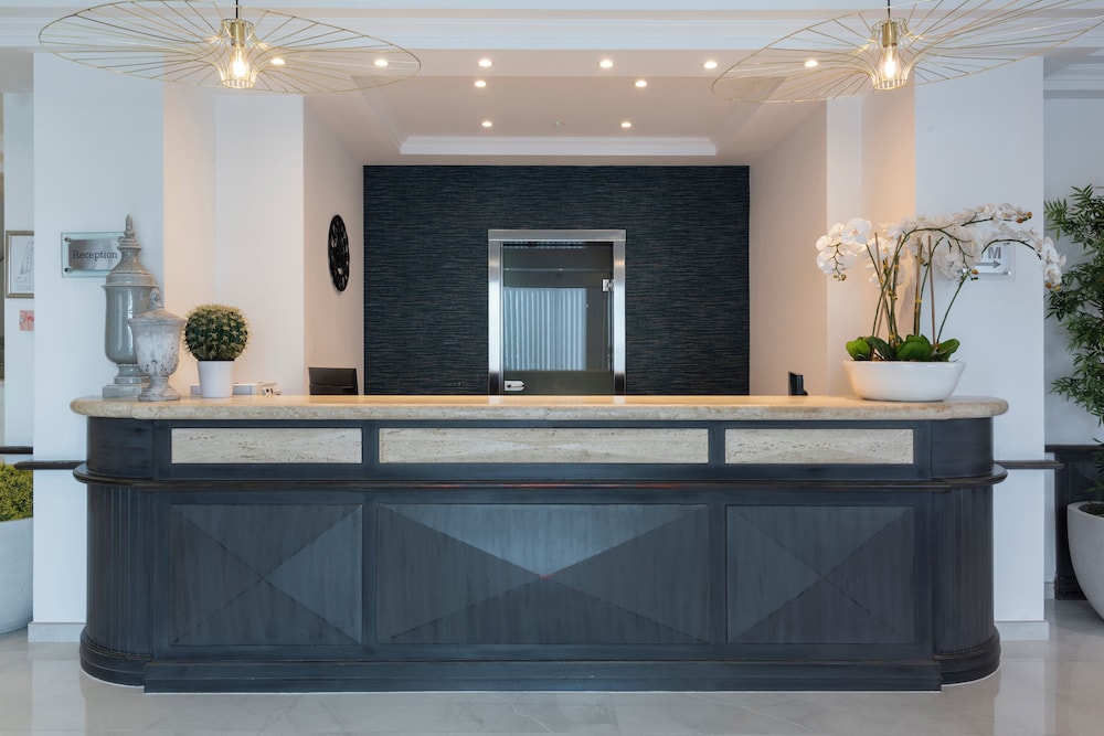 Plaza Regency Hotels — Hotel building in Sliema, Malta Island
