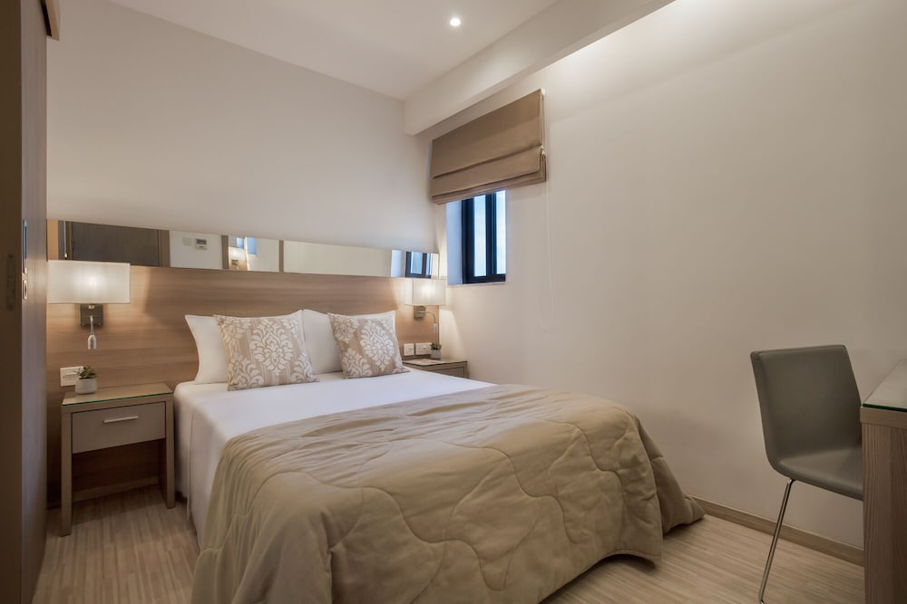 Plaza Regency Hotels — Hotel rooms in Sliema, Malta Island
