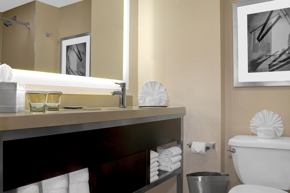 Hilton New York Times Square — Hotel rooms in New York City, New York State
