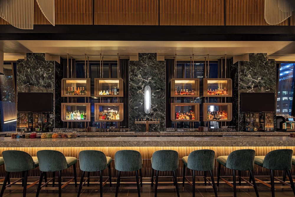 Hilton New York Times Square — Restaurant & bars in New York City, New York State