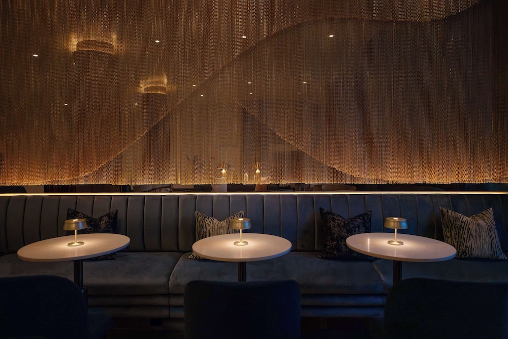 Hilton New York Times Square — Restaurant & bars in New York City, New York State