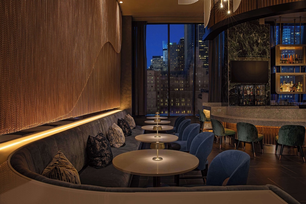 Hilton New York Times Square — Restaurant & bars in New York City, New York State