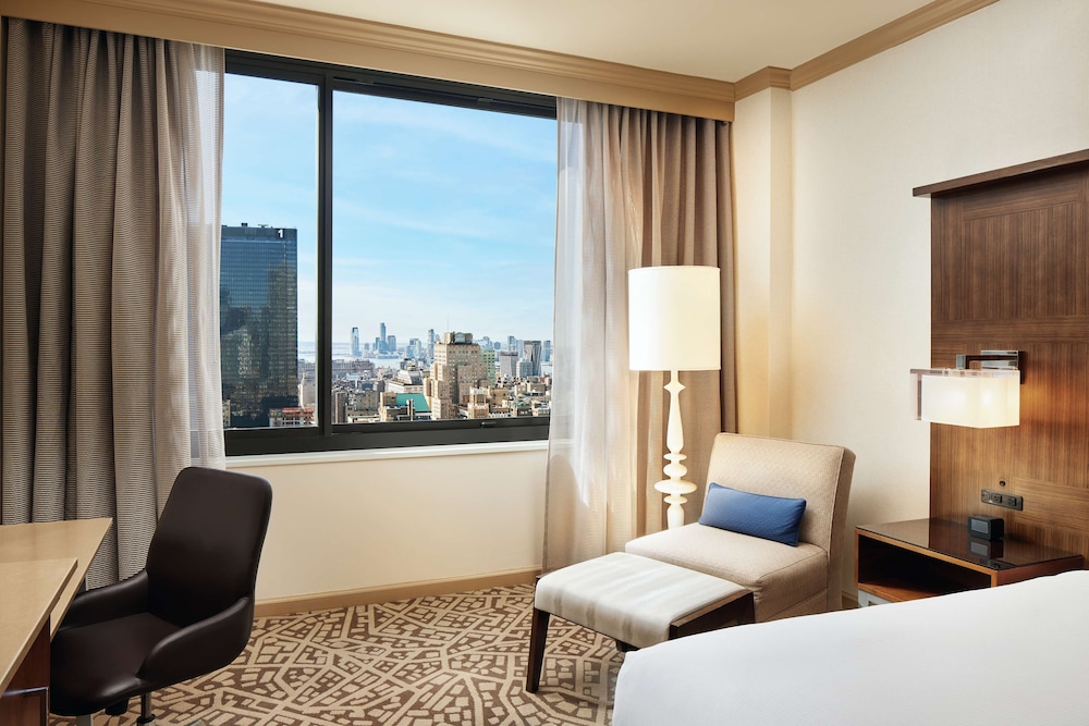 Hilton New York Times Square — Hotel rooms in New York City, New York State