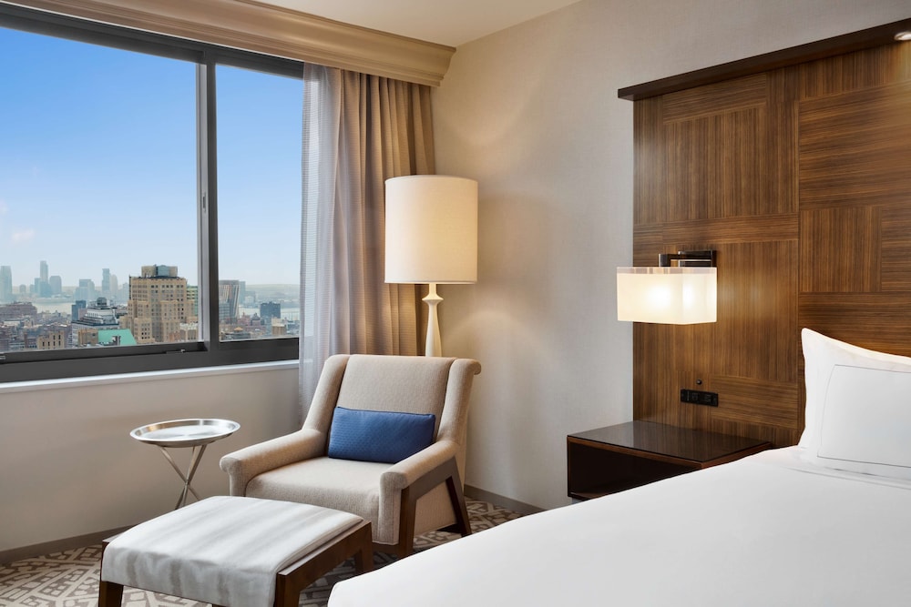 Hilton New York Times Square — Hotel rooms in New York City, New York State