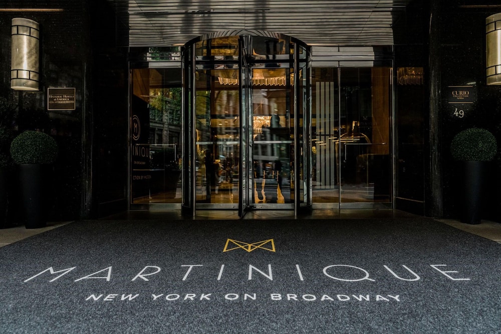 Martinique New York on Broadway, Curio Collection by Hilton — Hotel building in New York City, New York State