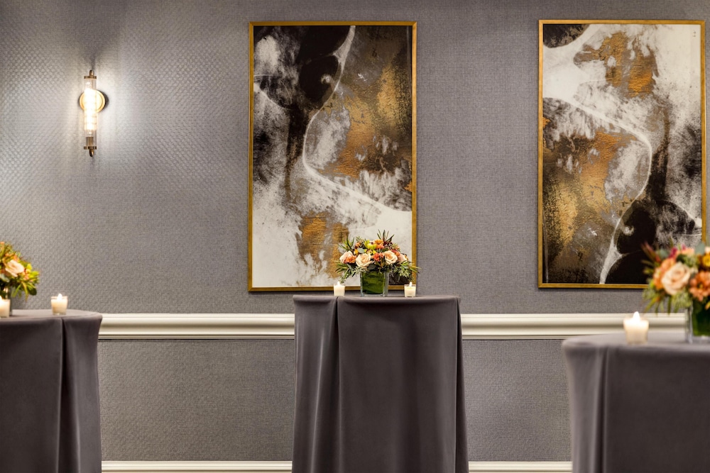 Martinique New York on Broadway, Curio Collection by Hilton — Restaurant & bars in New York City, New York State