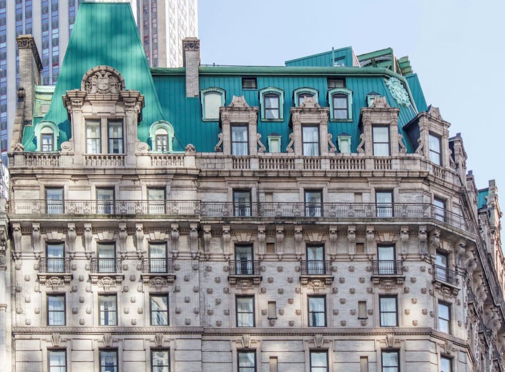 Martinique New York on Broadway, Curio Collection by Hilton — Hotel building in New York City, New York State