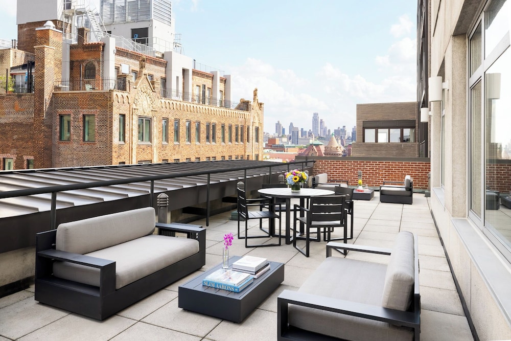 Arthouse Hotel New York City — Hotel building in New York City, New York State