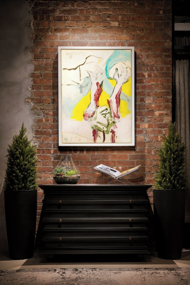 Arthouse Hotel New York City — Hotel building in New York City, New York State