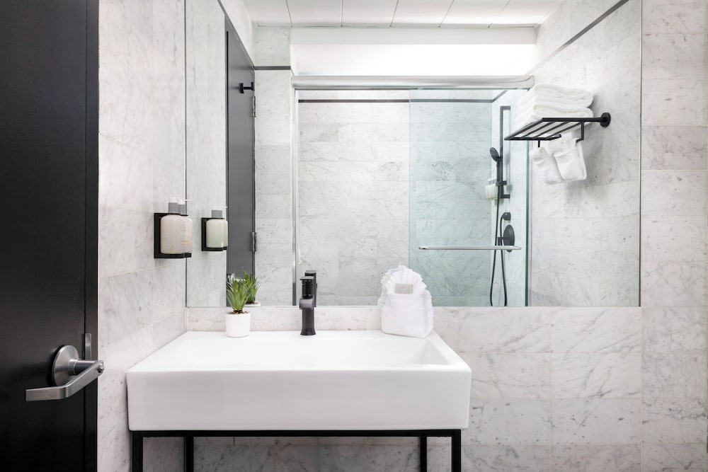 Arthouse Hotel New York City — Hotel rooms in New York City, New York State