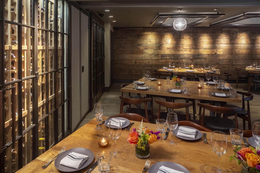 Park South Hotel, part of JdV by Hyatt — Restaurant & bars in New York City, New York State