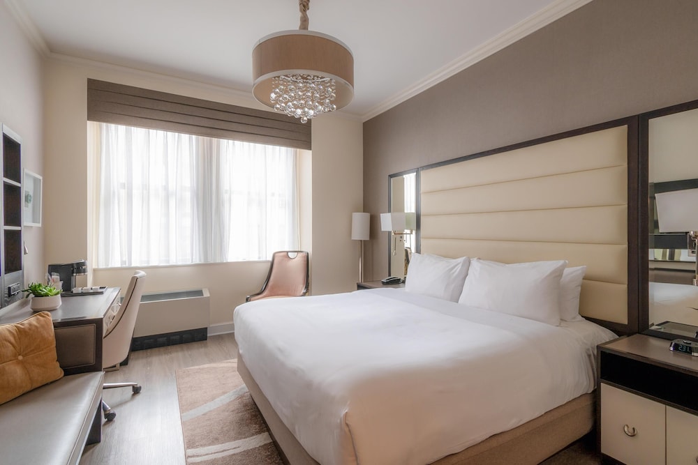 Park South Hotel, part of JdV by Hyatt — Hotel rooms in New York City, New York State
