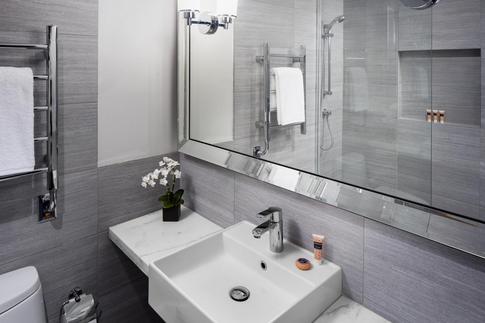 Park South Hotel, part of JdV by Hyatt — Hotel rooms in New York City, New York State