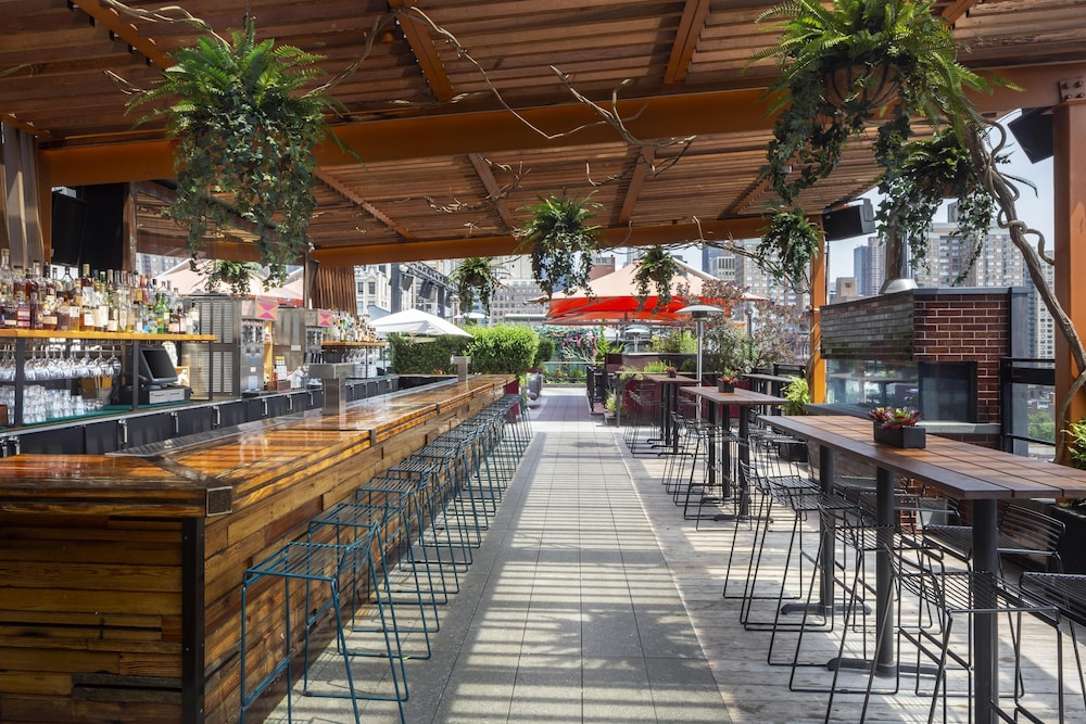 Park South Hotel, part of JdV by Hyatt — Restaurant & bars in New York City, New York State