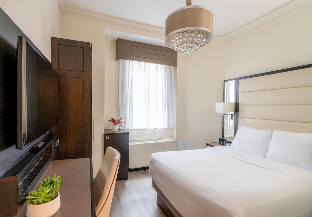 Park South Hotel, part of JdV by Hyatt — Hotel rooms in New York City, New York State