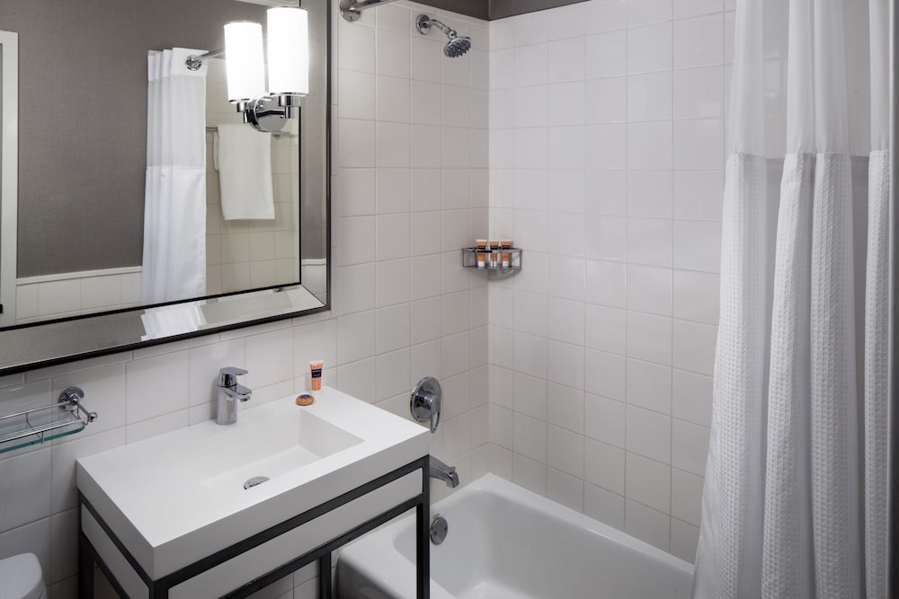 Park South Hotel, part of JdV by Hyatt — Hotel rooms in New York City, New York State