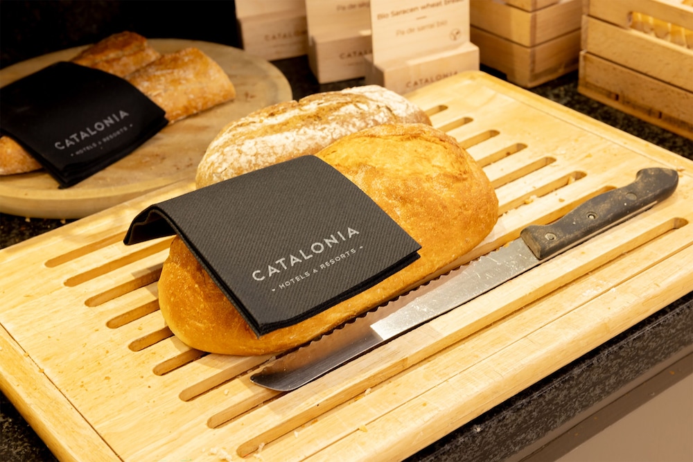 Catalonia Albeniz — Restaurant & bars in Barcelona, Catalonia