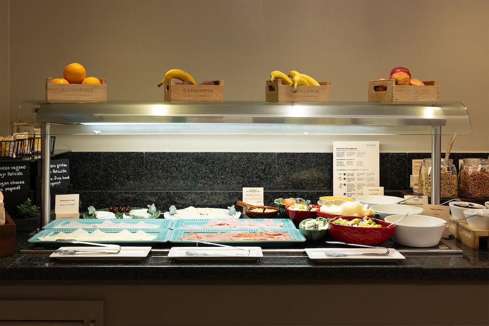 Catalonia Albeniz — Restaurant & bars in Barcelona, Catalonia